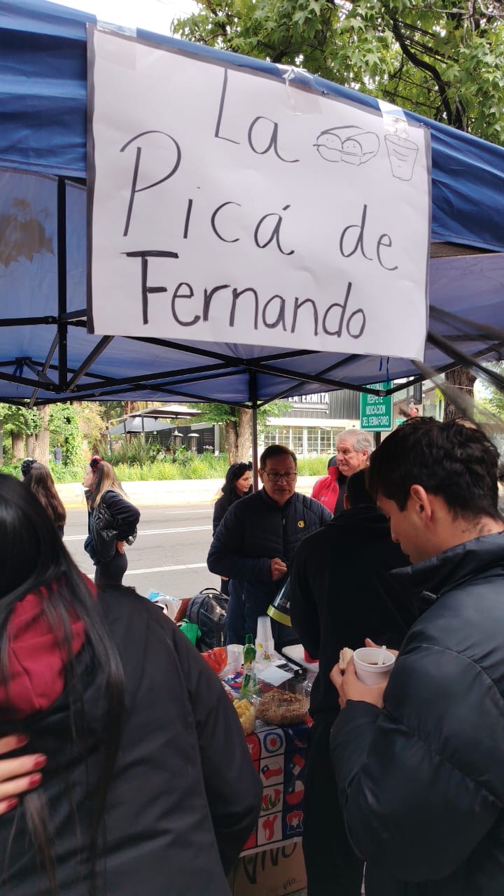 Punto de encuentro bajo el toldo: La Picá de Fernando
